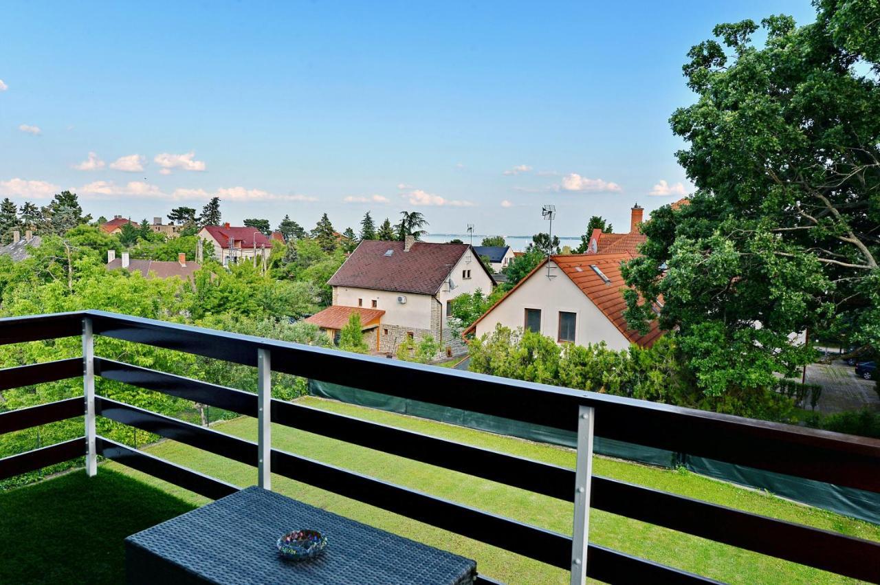 Blackbird Apartment Balatonfured Exterior photo